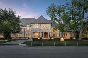 homes for sale in preston hollow 21