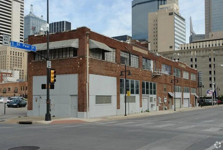 75202 Dallas Urban Living: A Vibrant City Experience