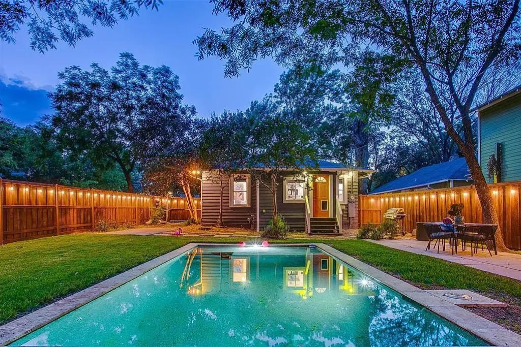 Homes for Sales in Kessler Park, Living in Dallas Costs