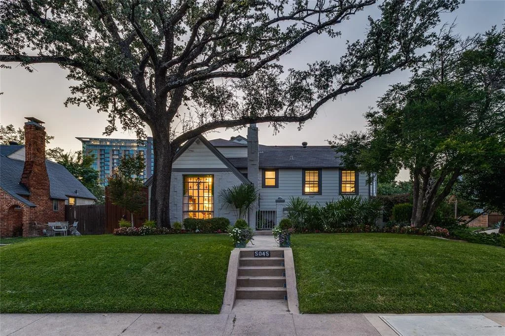 Homes for Sale in Cochran Heights