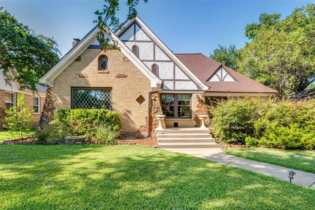 Glencoe Park Real Estate Market, Living in Glencoe Park