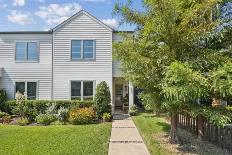 Living in Hillside Dallas: Homes, Layouts & Local Trips