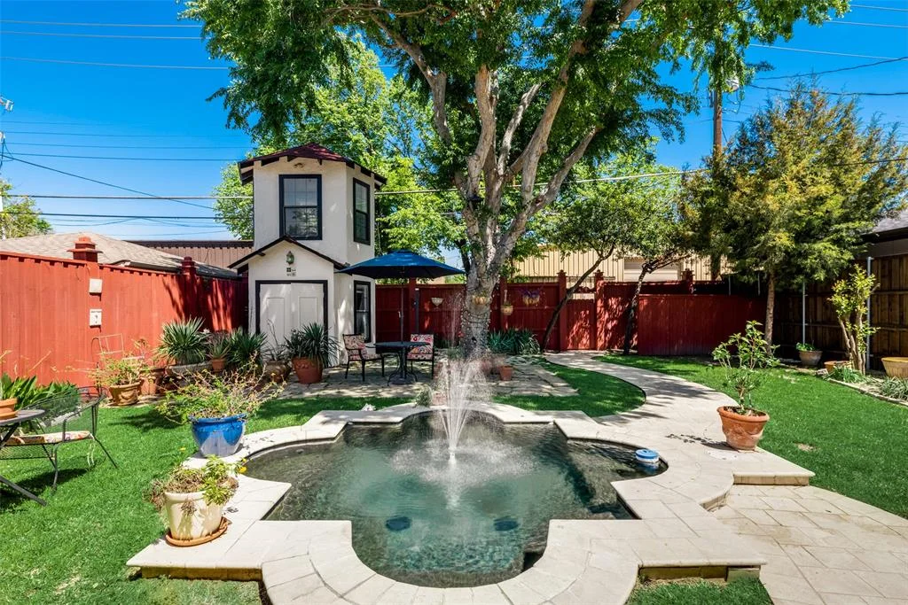 Elegant Perry Heights Homes,Historic Perry Heights Properties,Vibrant Perry Heights Market,