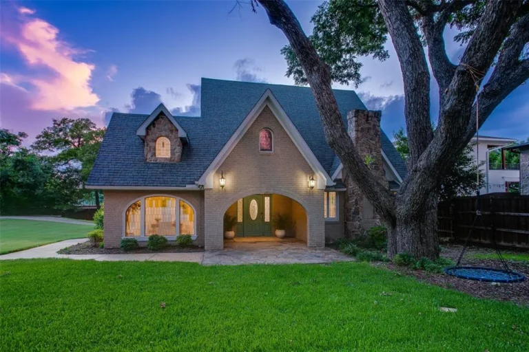 Dallas 75208 Real Estate: A Hidden Gem for Investors