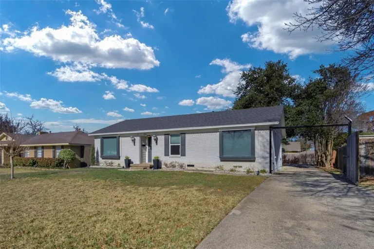 Newer Homes vs Established Neighborhoods in Richardson – Smart Choice