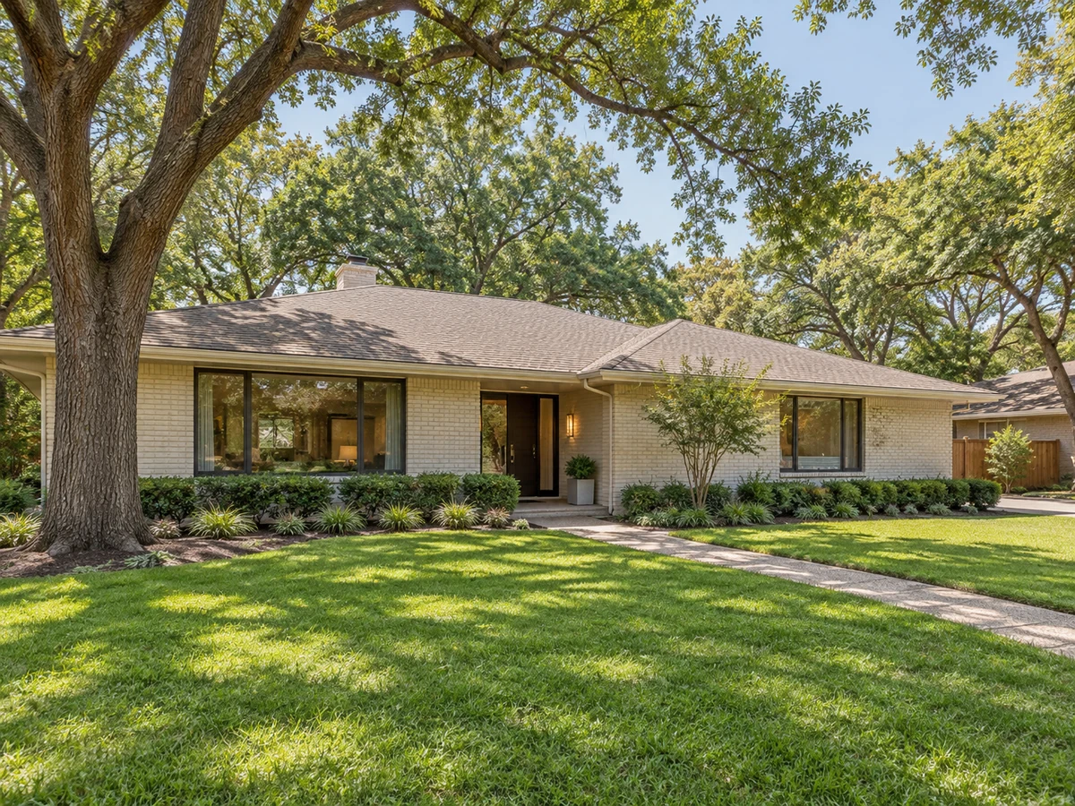 Residential imagery from the Canyon Creek guide