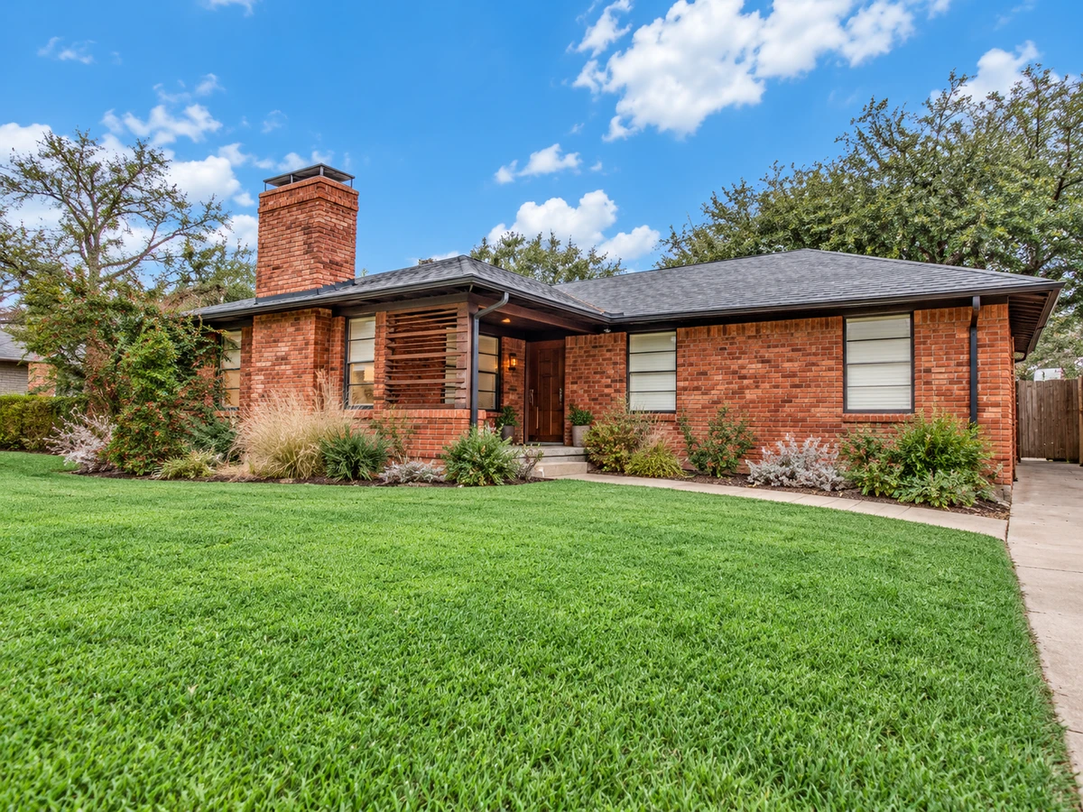 Lakewood Heights Dallas residential exterior