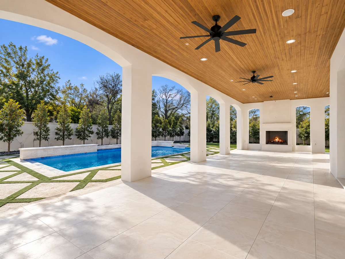 Preston Hollow Dallas outdoor living space